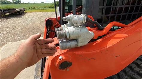 how to turn on high flow on kubota skid steer|kubota high flow coupler.